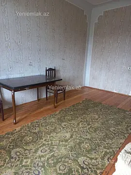 Satılır 2 otaqlı köhnə tikili 60 m²