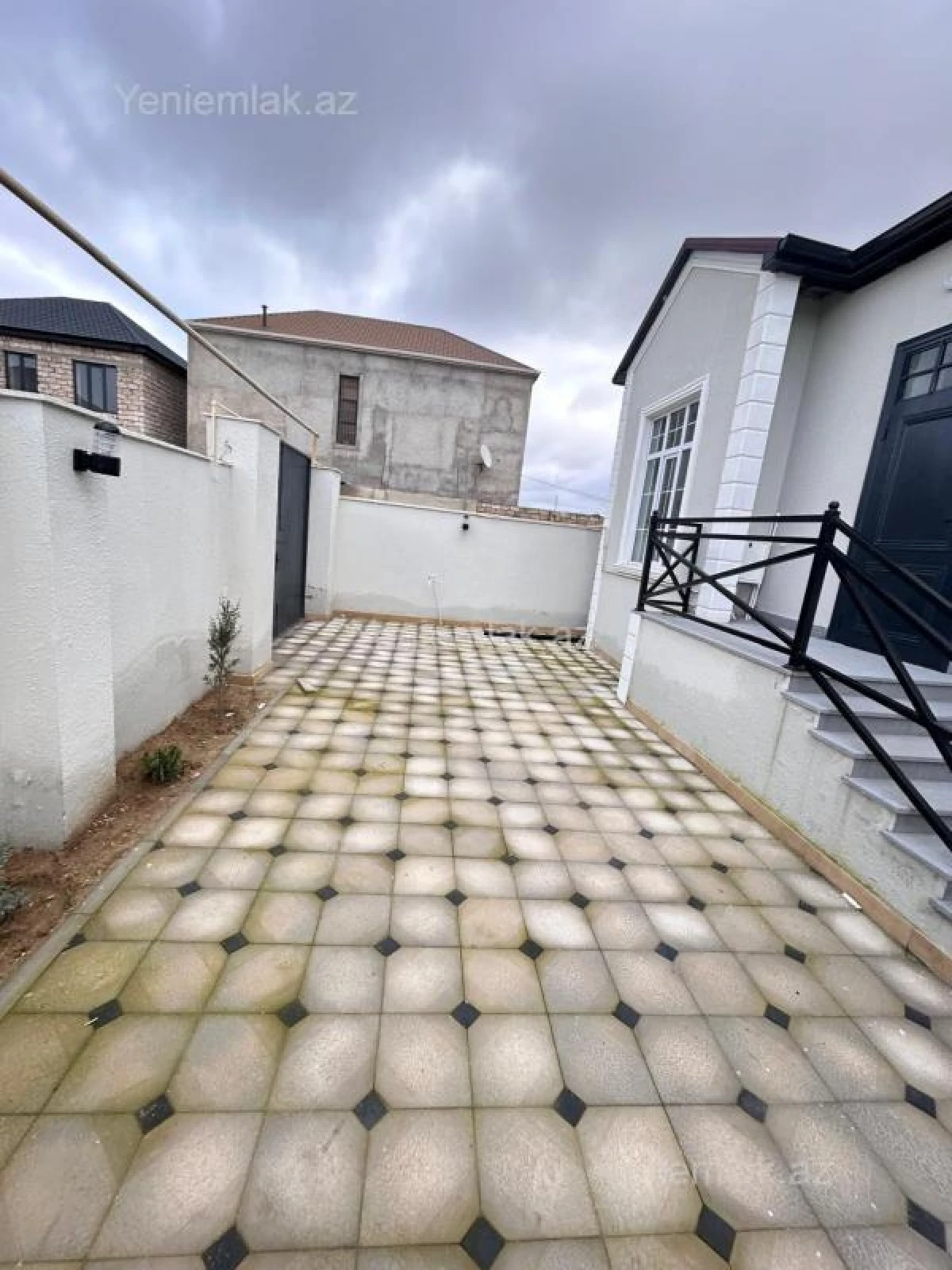 Satılır 3 otaqlı həyət evi 108 m²