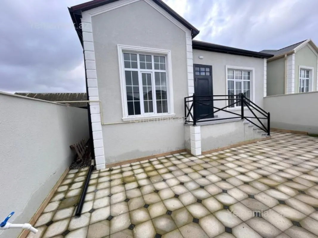 Satılır 3 otaqlı həyət evi 108 m²