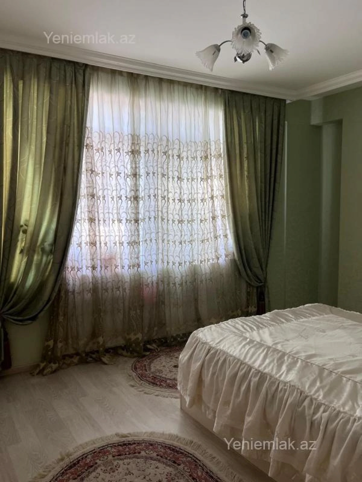 Satılır 2 otaqlı yeni tikili 87 m²