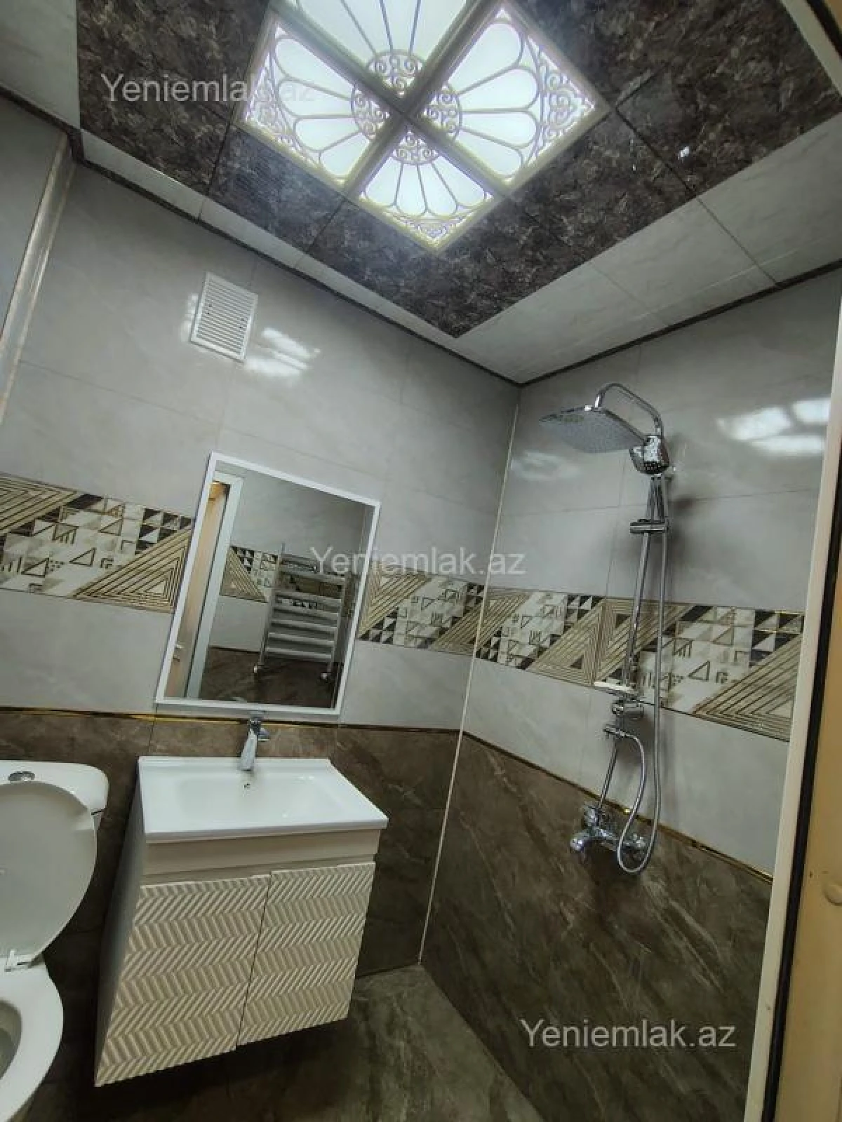 Satılır 3 otaqlı köhnə tikili 74 m²