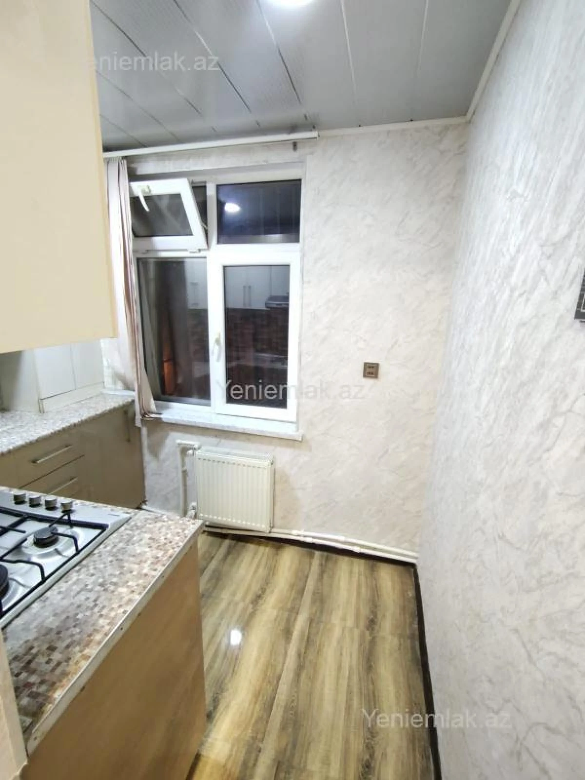 Satılır 3 otaqlı köhnə tikili 74 m²