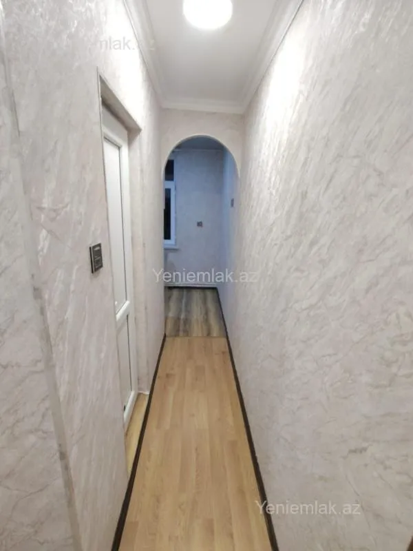 Satılır 3 otaqlı köhnə tikili 74 m²
