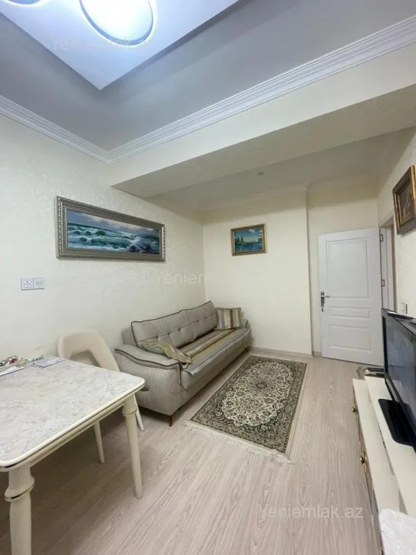 Satılır 2 otaqlı yeni tikili 58 m²