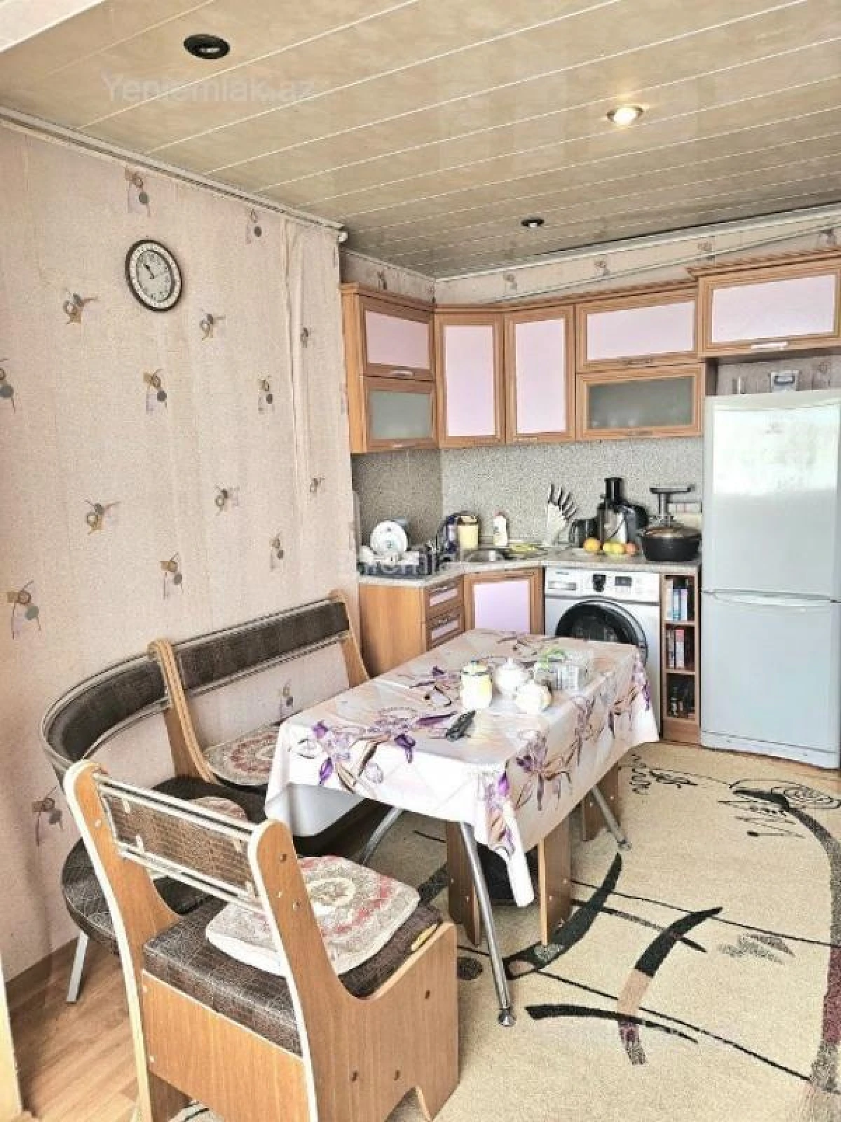 Satılır 2 otaqlı köhnə tikili 65 m²