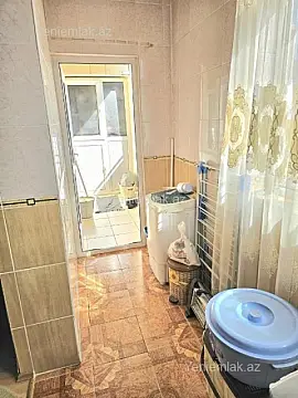 Satılır 2 otaqlı köhnə tikili 65 m²