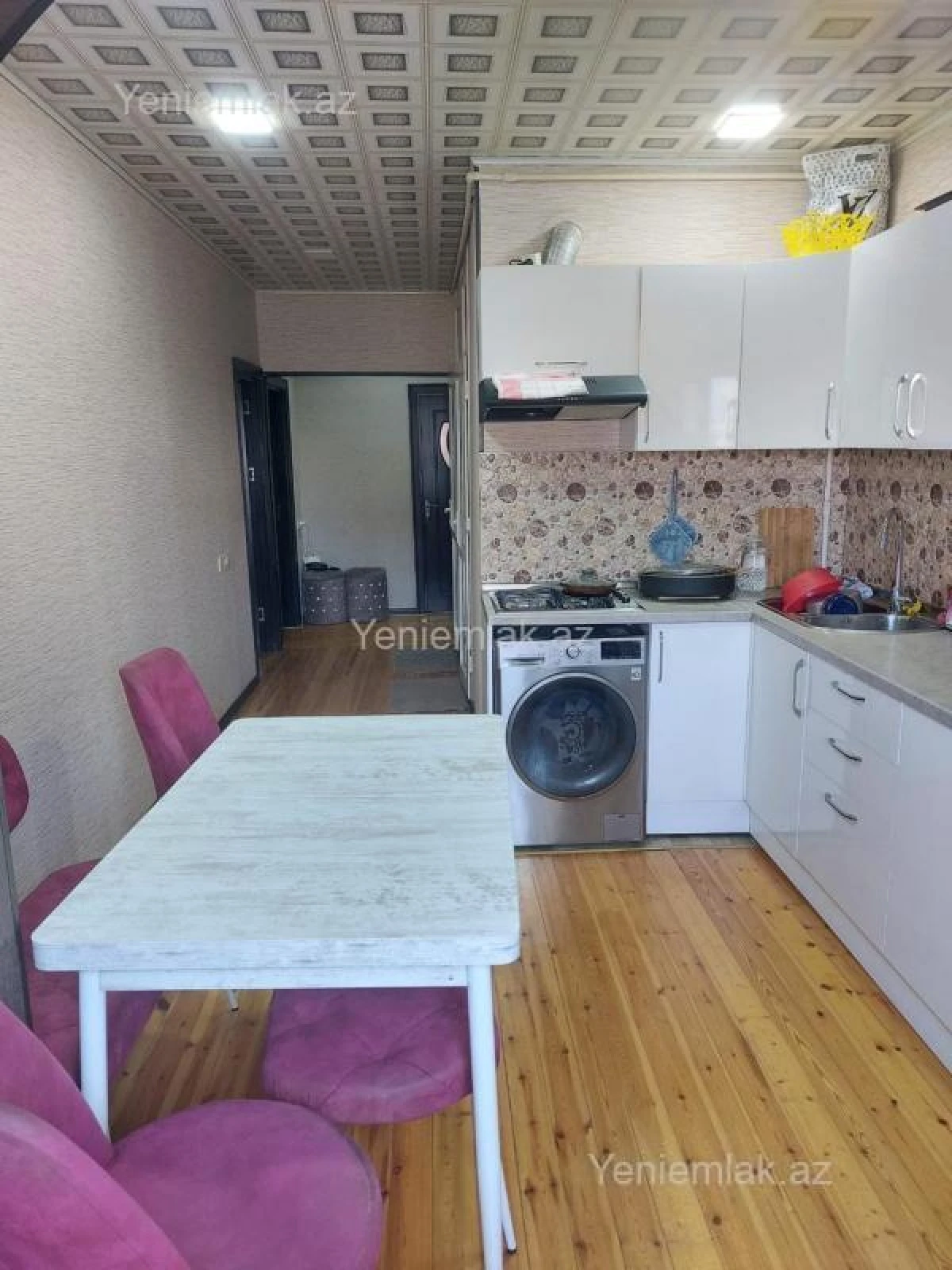 Satılır 3 otaqlı köhnə tikili 80 m²