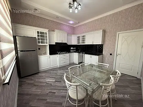 Satılır 5 otaqlı həyət evi 200 m²