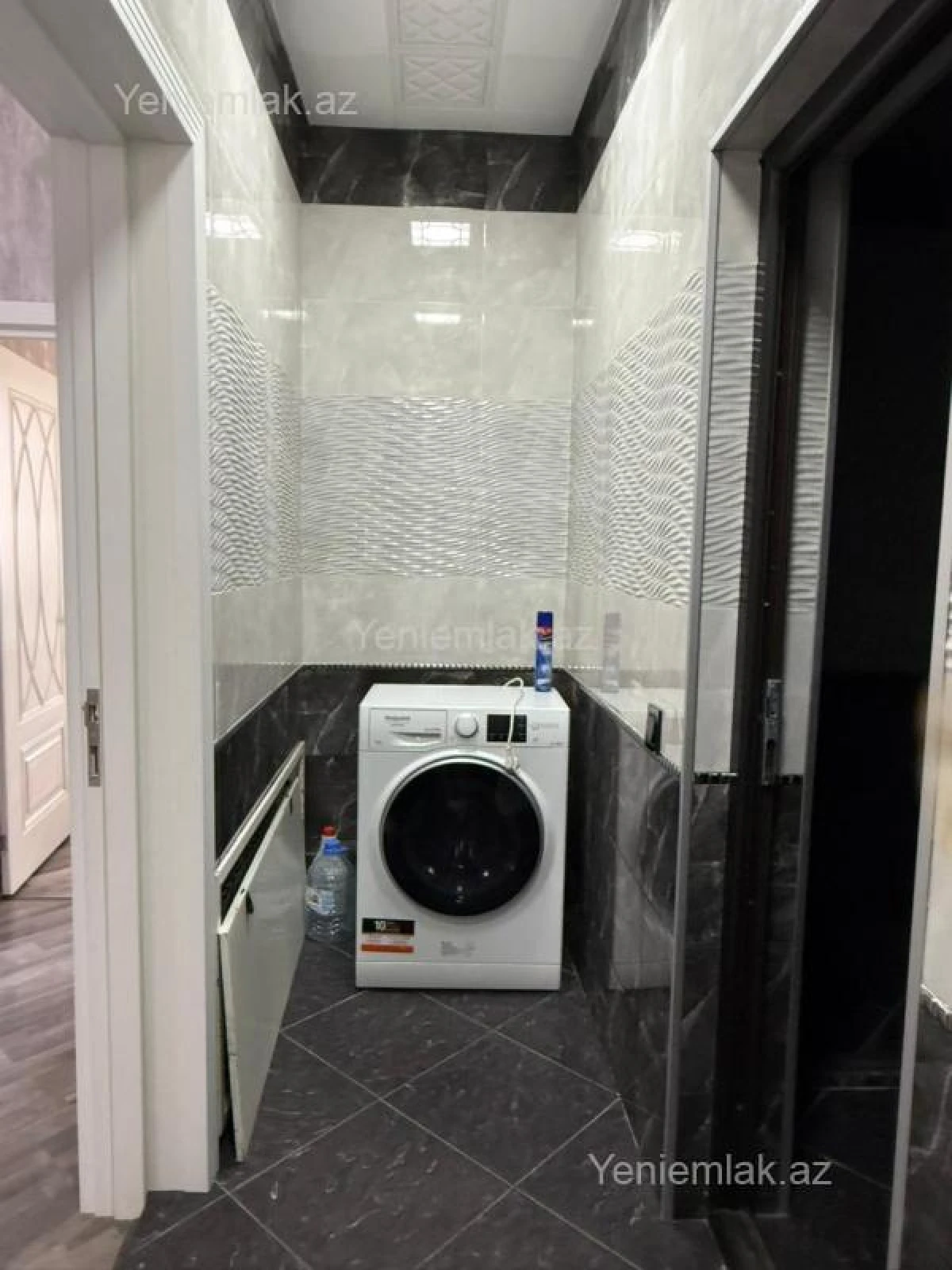 Satılır 5 otaqlı həyət evi 200 m²