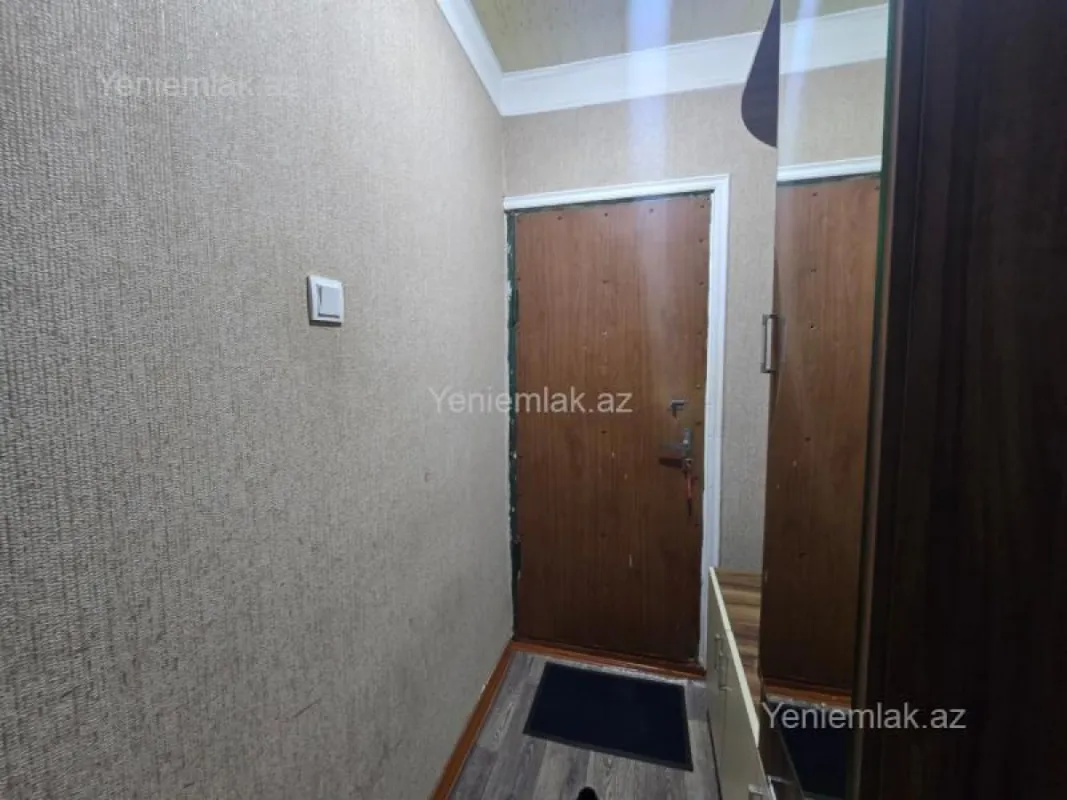 Satılır 1 otaqlı köhnə tikili 35 m²