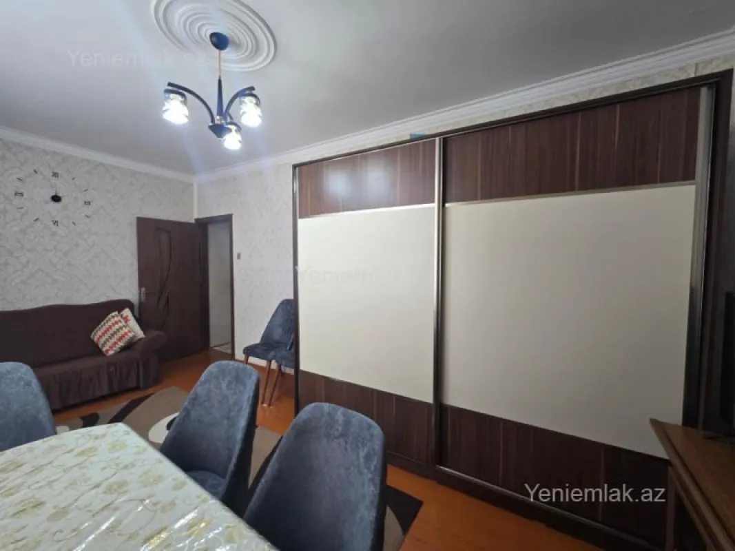 Satılır 1 otaqlı köhnə tikili 35 m²