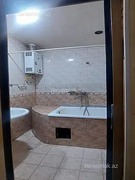 Satılır 3 otaqlı köhnə tikili 68 m²