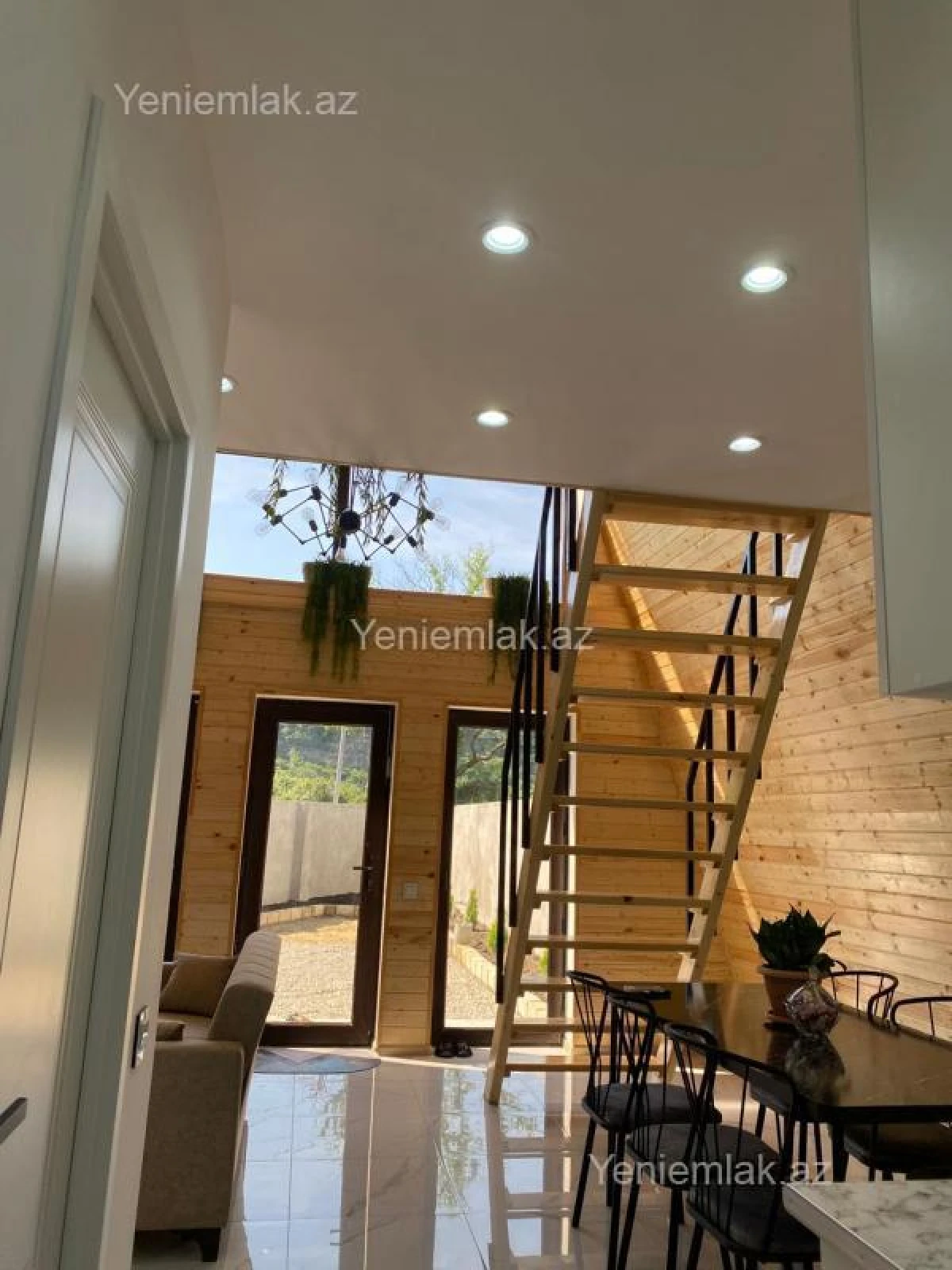 Satılır 4 otaqlı həyət evi 100 m²