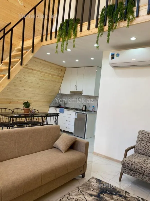 Satılır 4 otaqlı həyət evi 100 m²