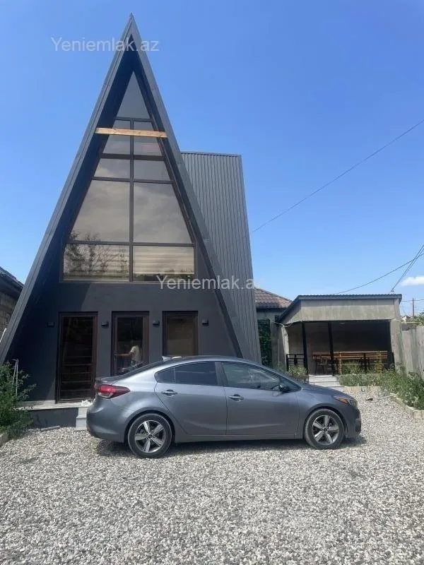 Satılır 4 otaqlı həyət evi 100 m²