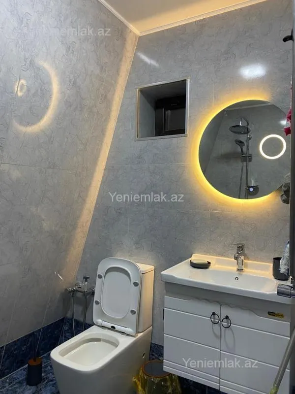 Satılır 4 otaqlı həyət evi 100 m²