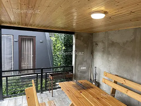 Satılır 4 otaqlı həyət evi 100 m²