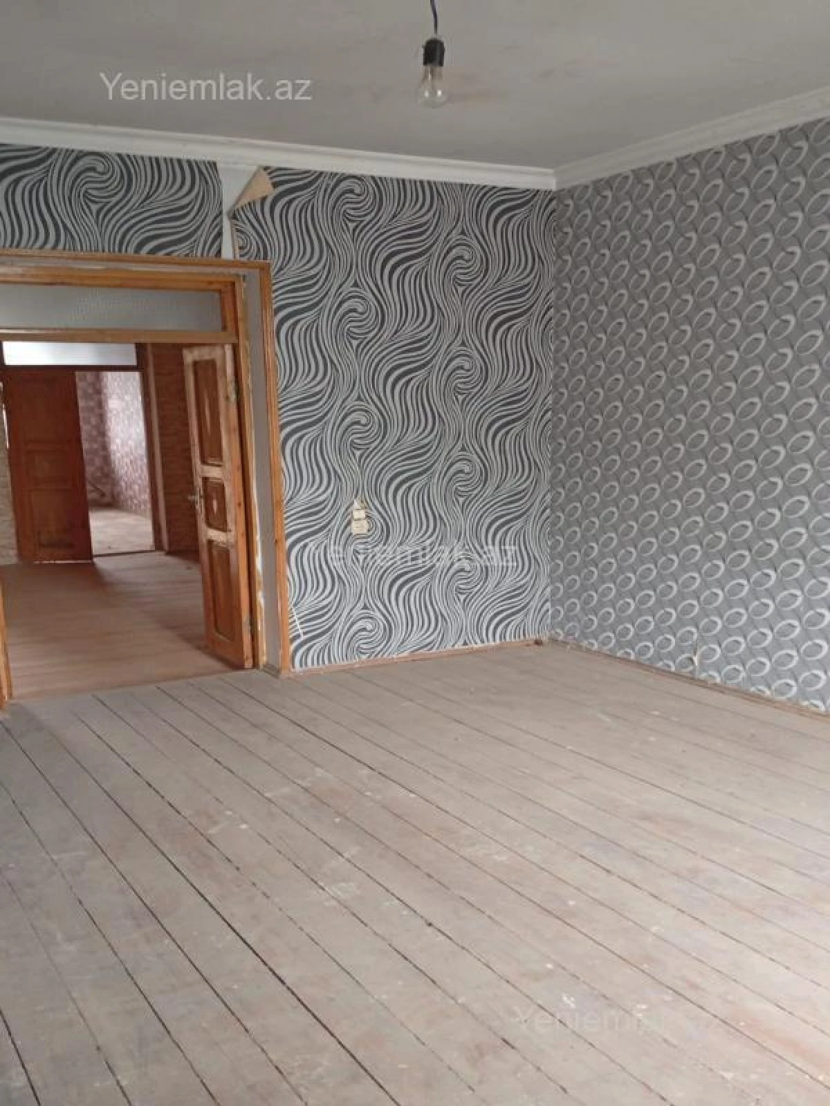 Satılır 9 otaqlı həyət evi 333 m²