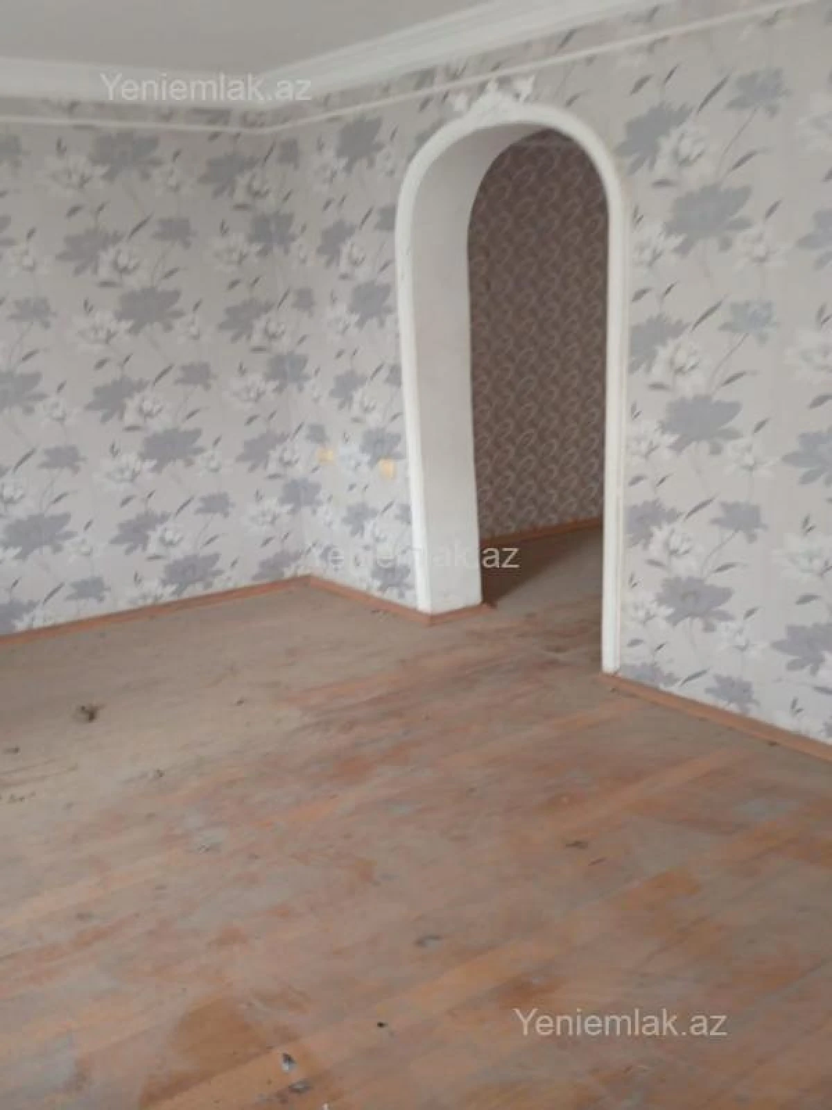 Satılır 9 otaqlı həyət evi 333 m²