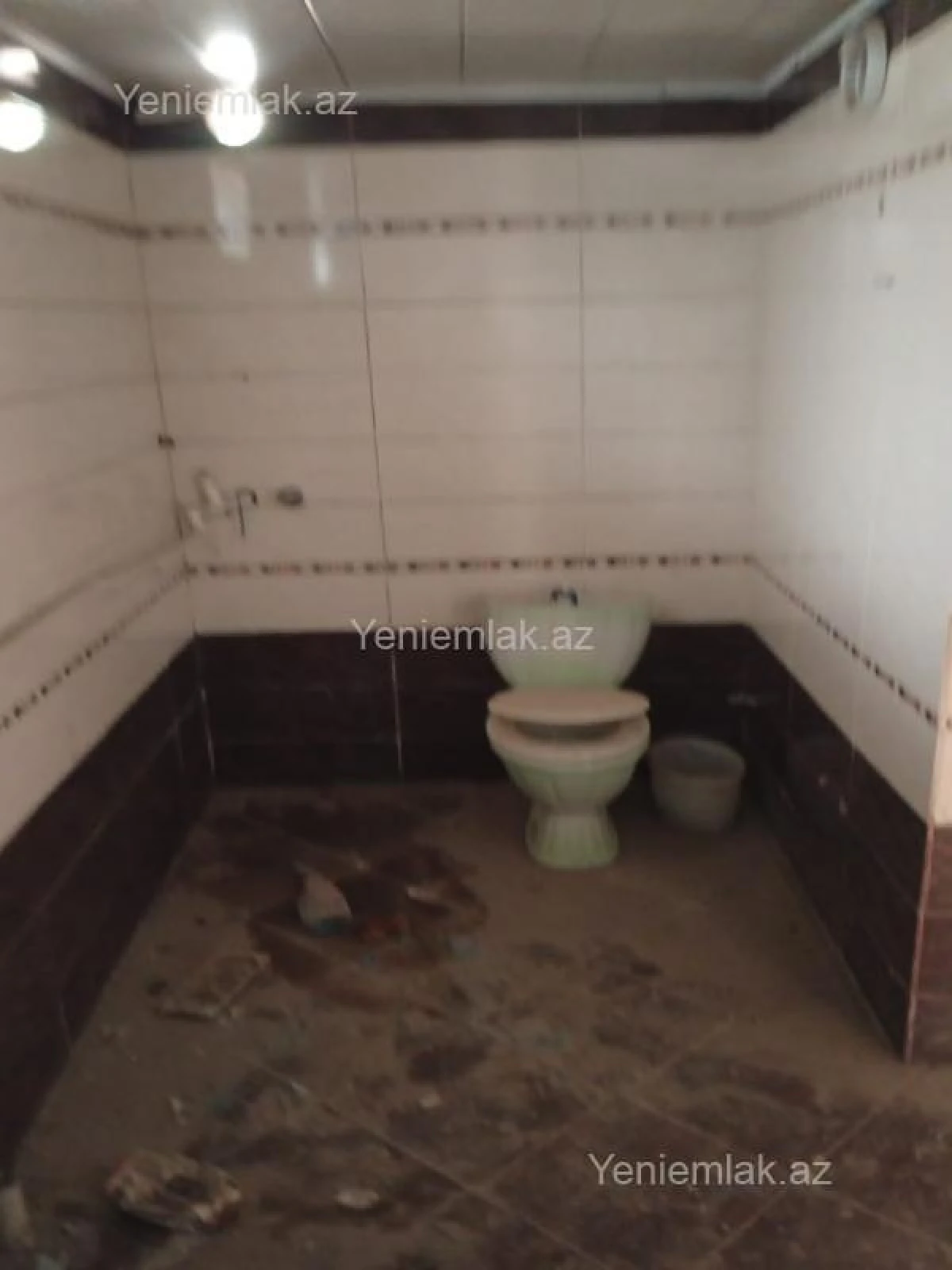 Satılır 9 otaqlı həyət evi 333 m²