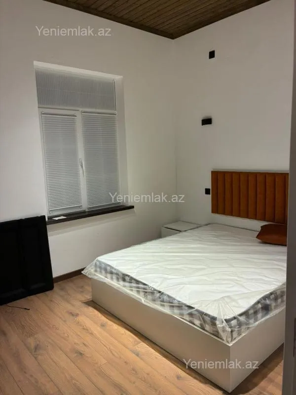 Satılır 3 otaqlı həyət evi 130 m²