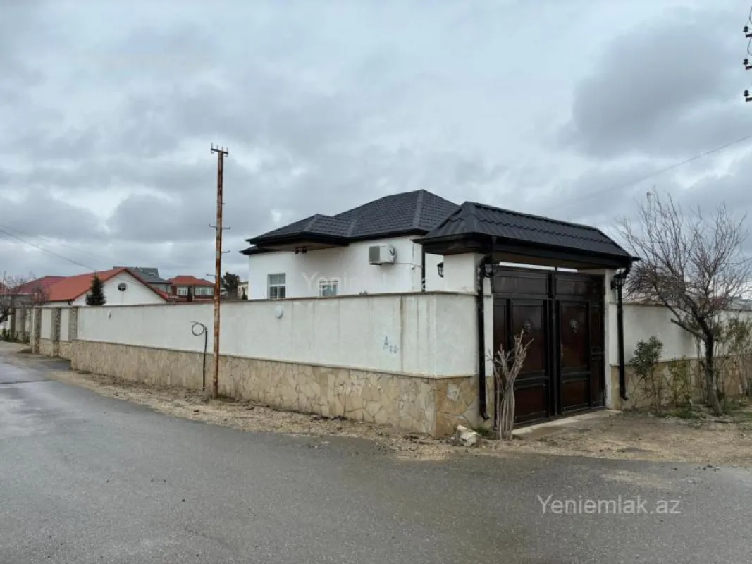 Satılır 3 otaqlı həyət evi 130 m²