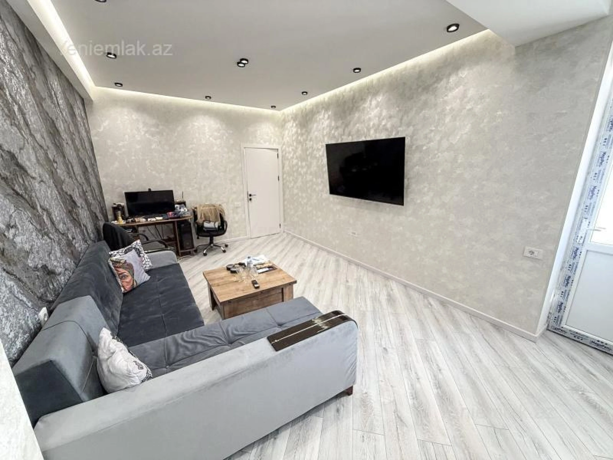Satılır 2 otaqlı yeni tikili 55 m²