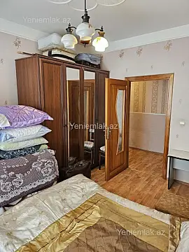Satılır 2 otaqlı köhnə tikili 68 m²