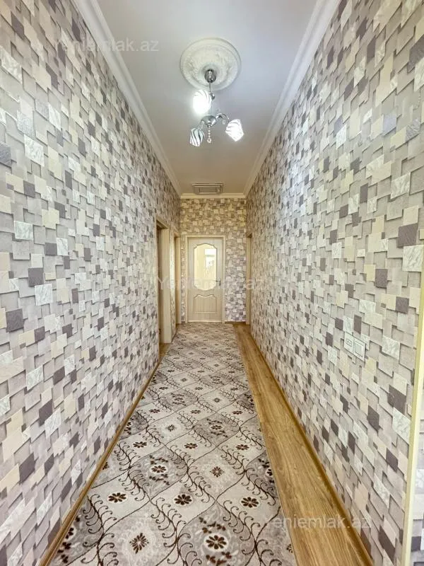 Satılır 5 otaqlı həyət evi 195 m²
