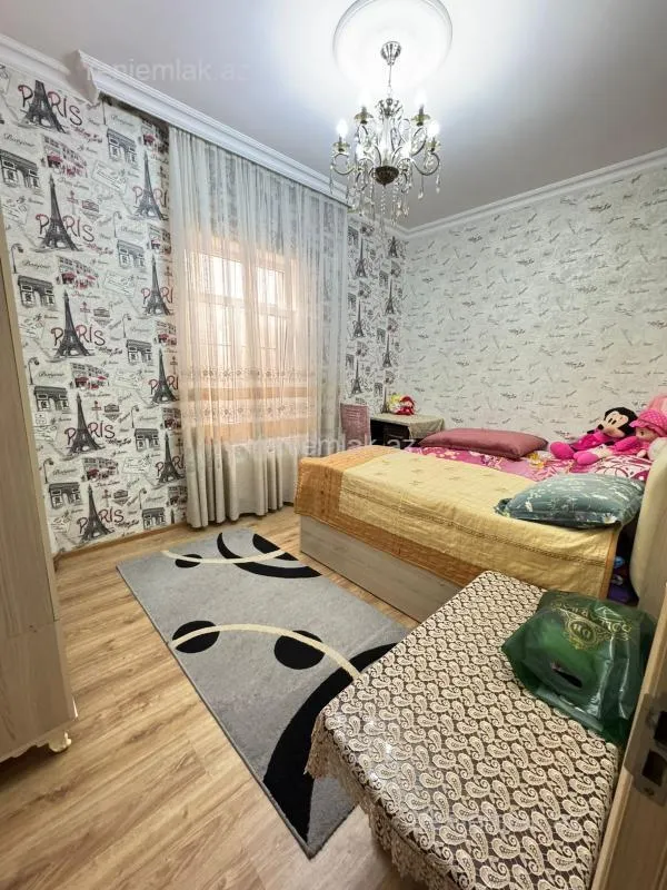 Satılır 5 otaqlı həyət evi 195 m²