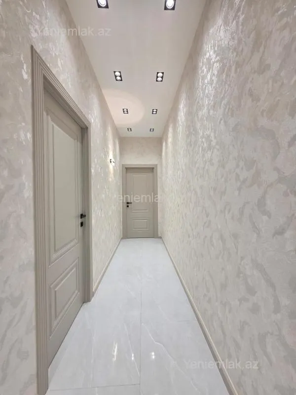 Satılır 2 otaqlı yeni tikili 80 m²