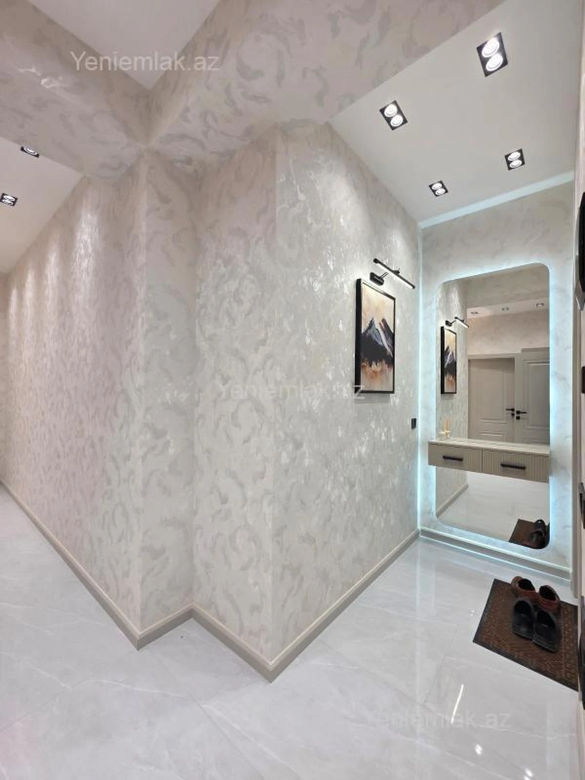 Satılır 2 otaqlı yeni tikili 80 m²