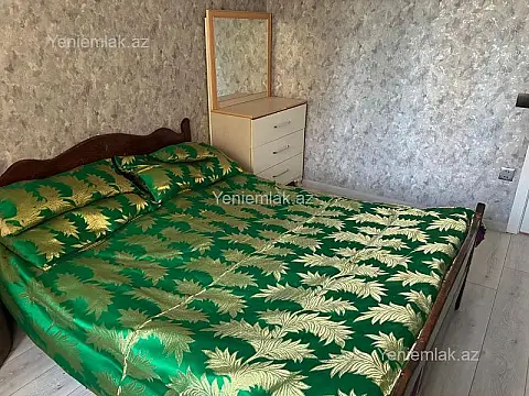 Satılır 2 otaqlı köhnə tikili 60 m²