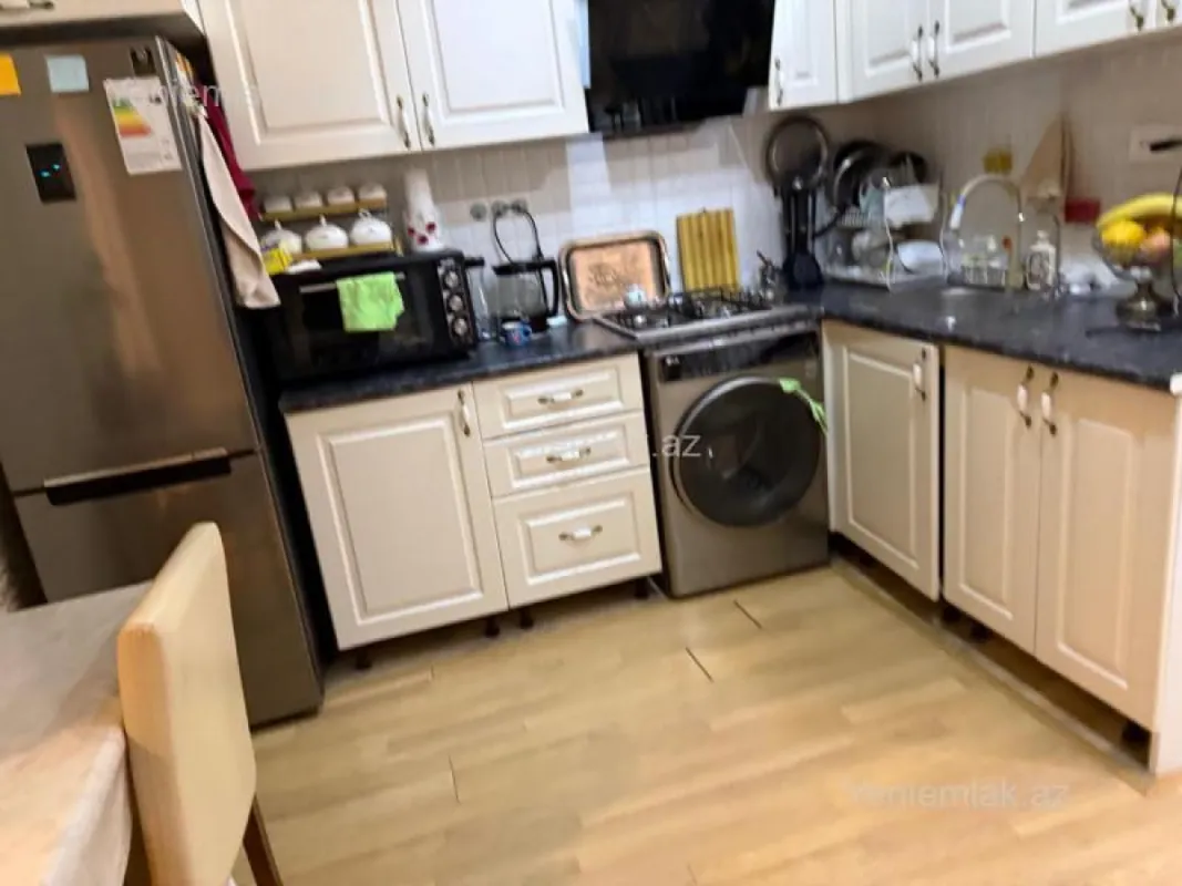 Satılır 2 otaqlı yeni tikili 70 m²