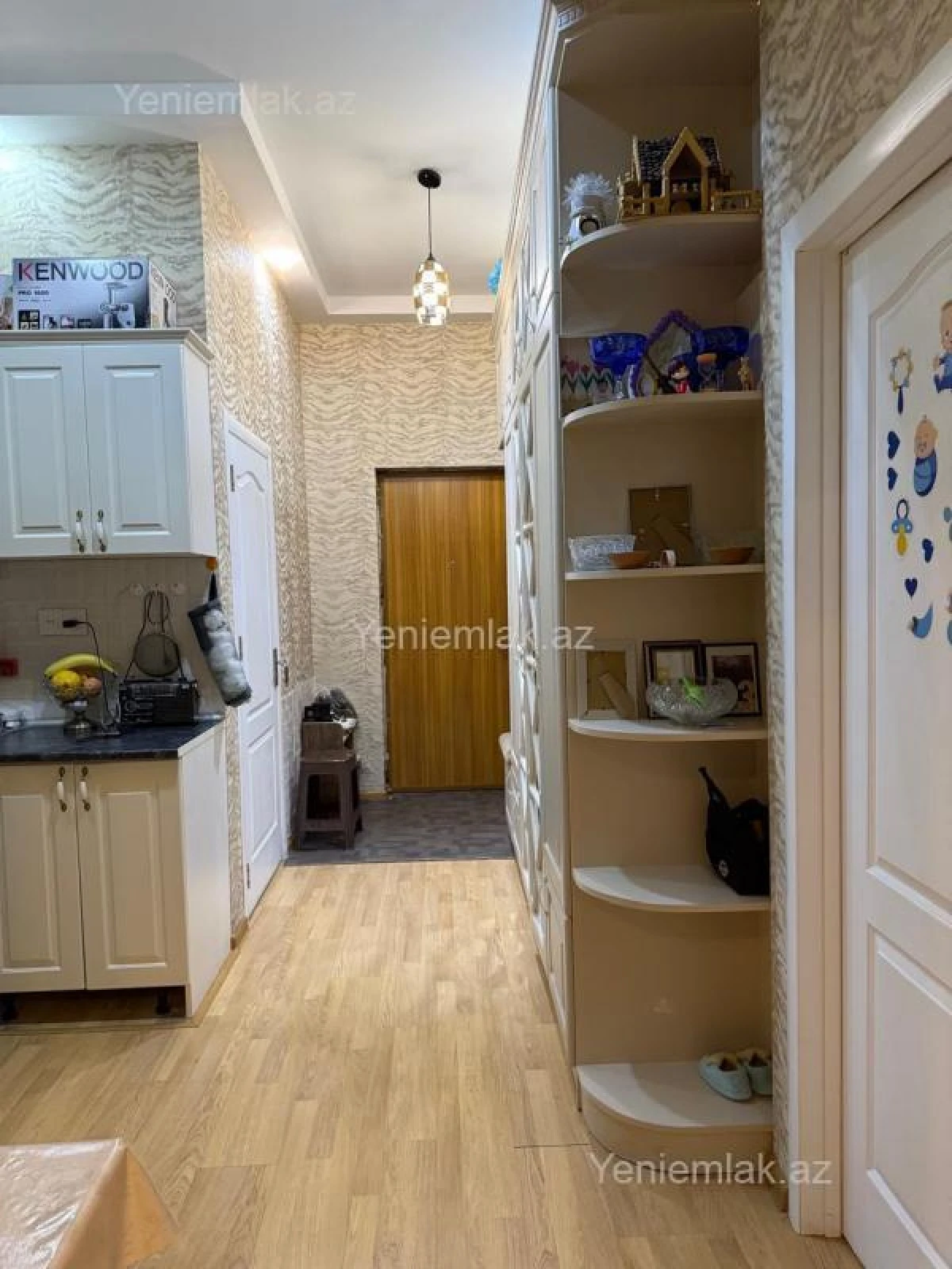 Satılır 2 otaqlı yeni tikili 70 m²