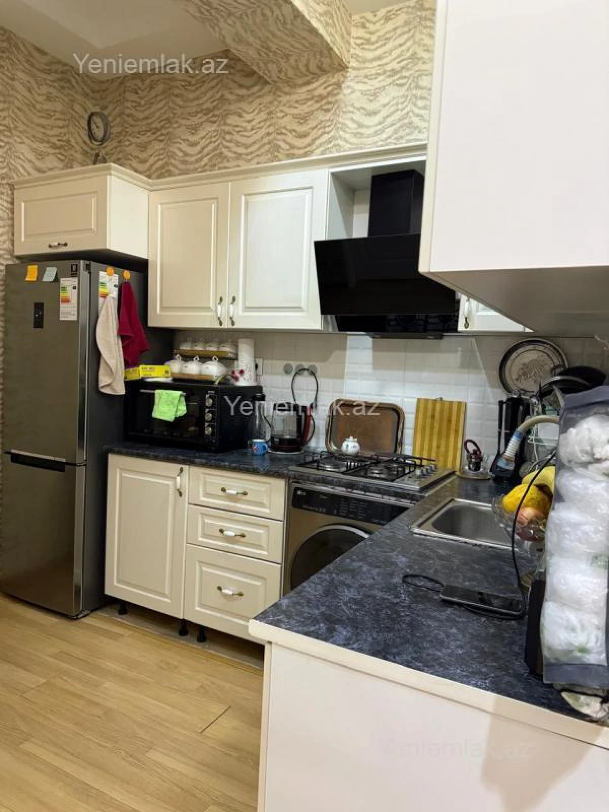 Satılır 2 otaqlı yeni tikili 70 m²