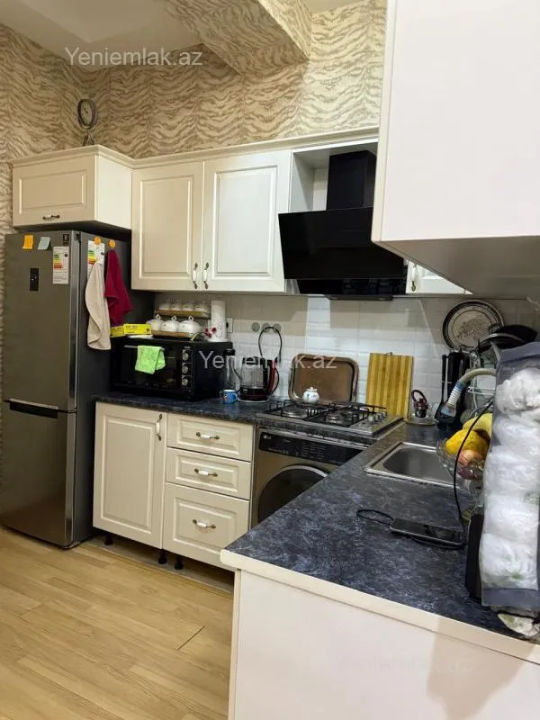 Satılır 2 otaqlı yeni tikili 70 m²