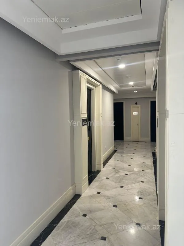 Satılır 4 otaqlı yeni tikili 132 m²