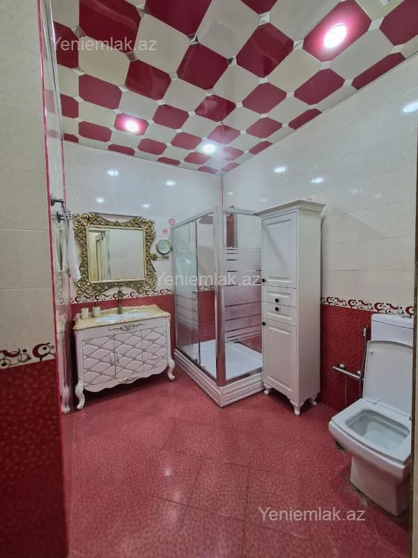 Satılır 3 otaqlı yeni tikili 150 m²