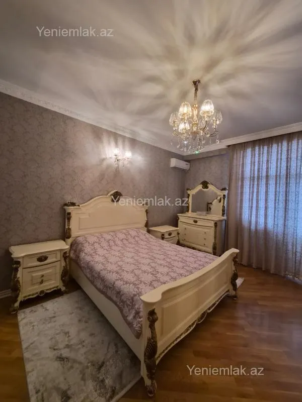 Satılır 3 otaqlı yeni tikili 150 m²