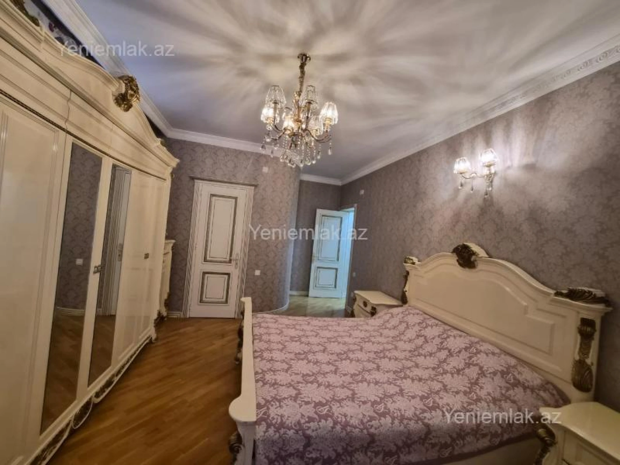 Satılır 3 otaqlı yeni tikili 150 m²