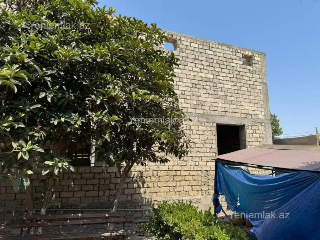 Satılır 4 otaqlı həyət evi 80 m²