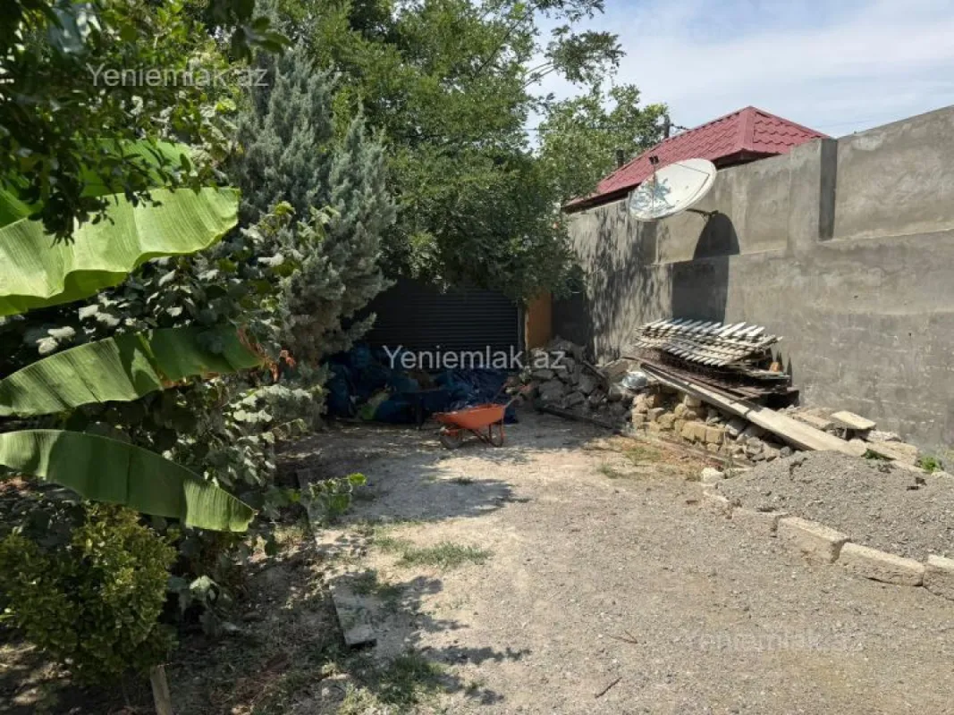 Satılır 4 otaqlı həyət evi 80 m²