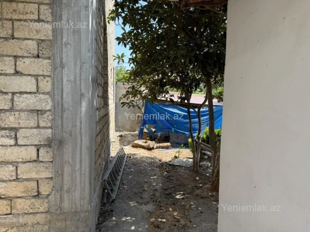 Satılır 4 otaqlı həyət evi 80 m²