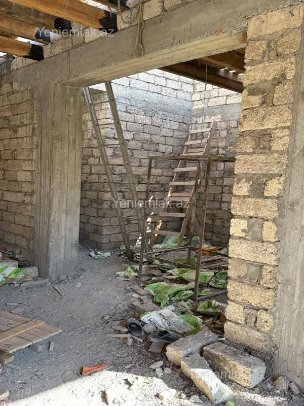 Satılır 4 otaqlı həyət evi 80 m²