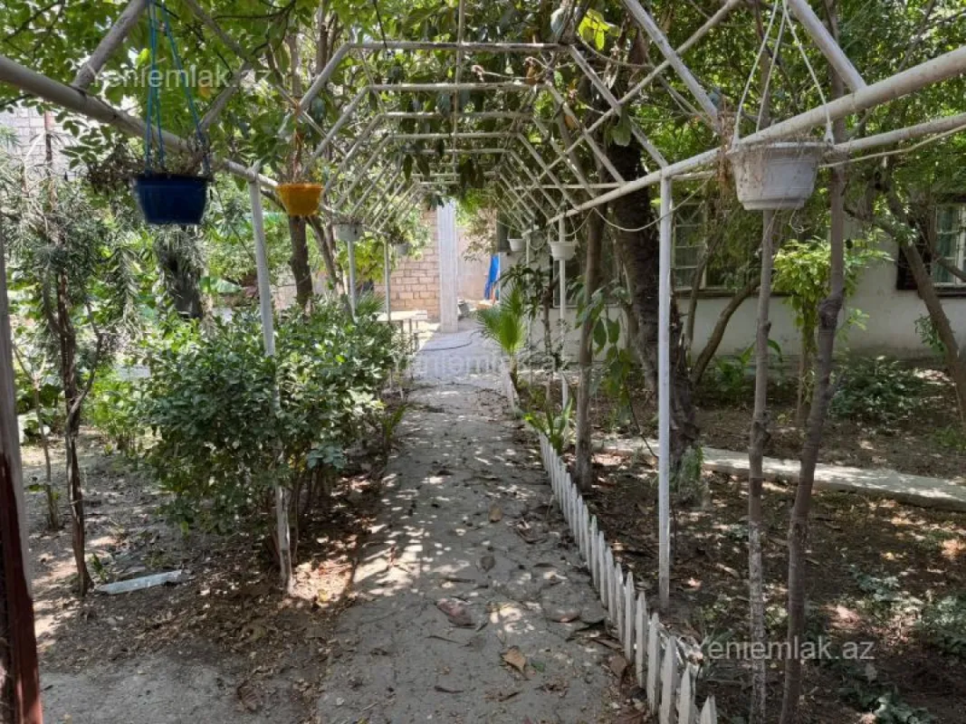 Satılır 4 otaqlı həyət evi 80 m²