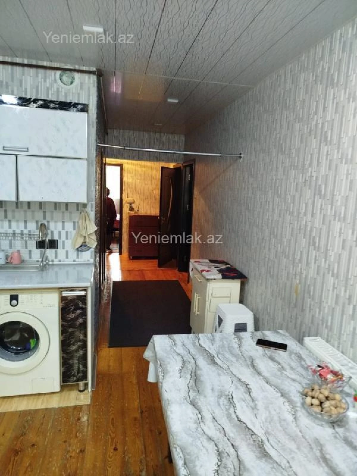 Satılır 3 otaqlı köhnə tikili 70 m²