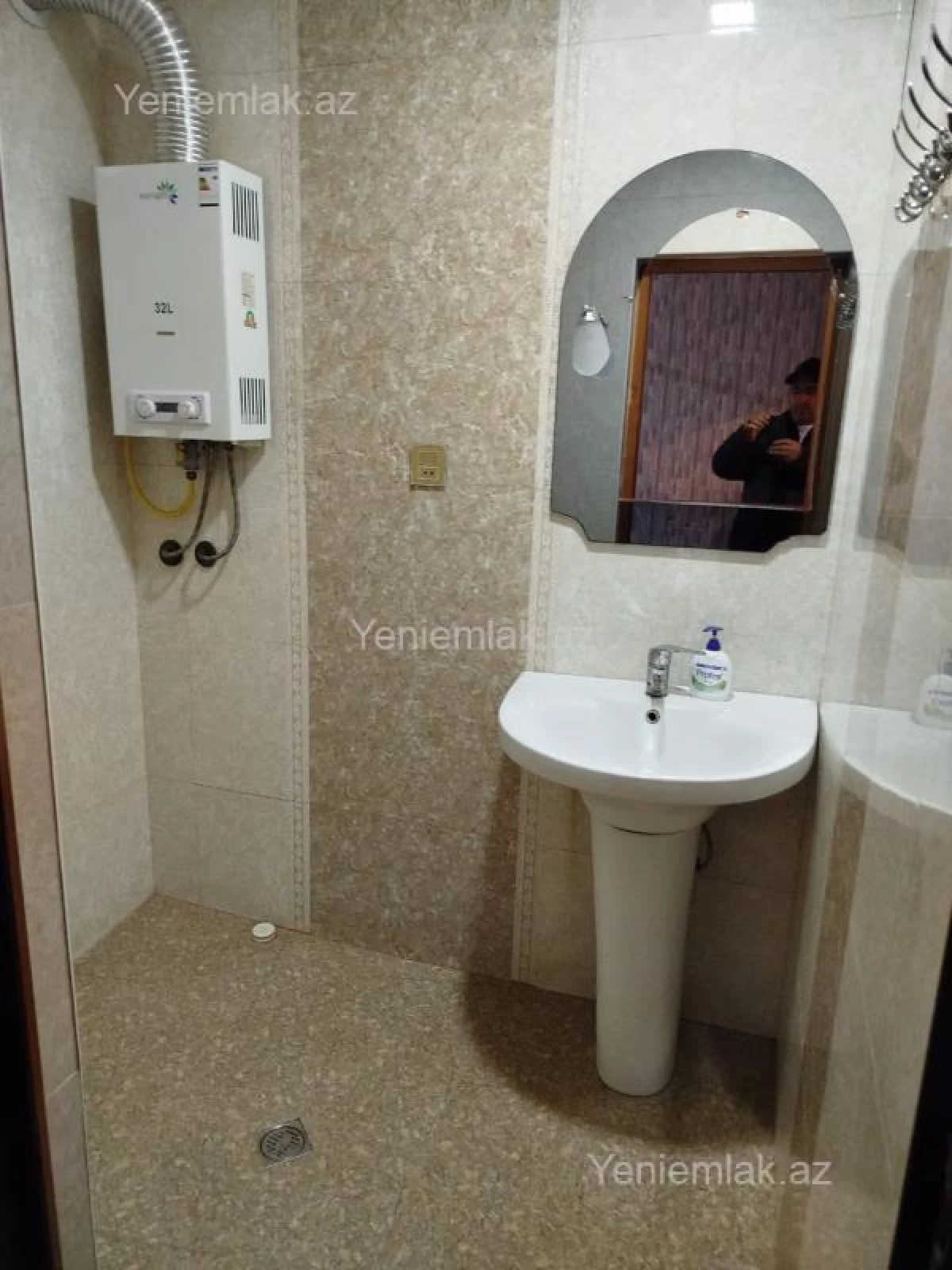 Satılır 3 otaqlı köhnə tikili 70 m²