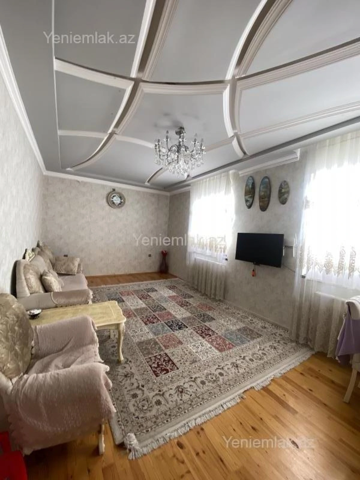 Satılır 5 otaqlı həyət evi 230 m²