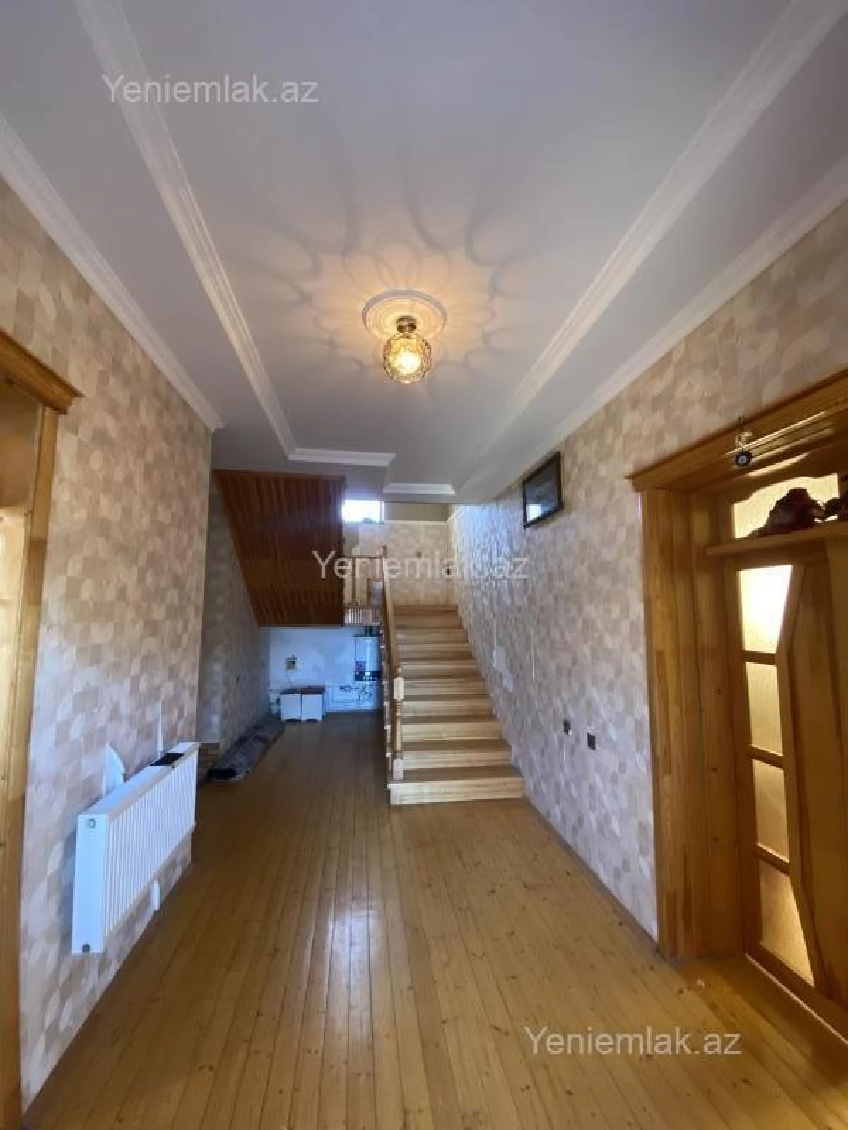 Satılır 5 otaqlı həyət evi 230 m²